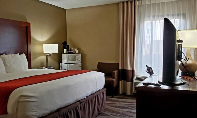 Northeast Pensacola Hotel | Comfort Inn Pensacola - University Area