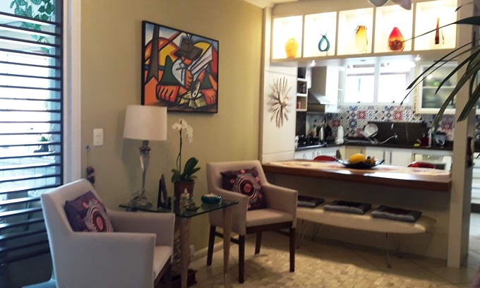 Ponta das Canas Apartment | Comfortable 190 m2 penthouse 100m from the beach with hydromassage, WIFI/cableTv