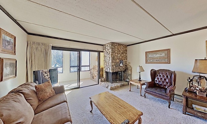 Mammoth Lakes Condo | Comfortable 2 Bedroom Condo with Loft! Prime Location with Beautiful View! (Unit 406 at 1849) by RedAwning