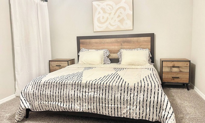 Laurel House | Comfortable 3-Bedroom Home – Sleeps 7 – Perfect for Vacation in Nokomis, FL