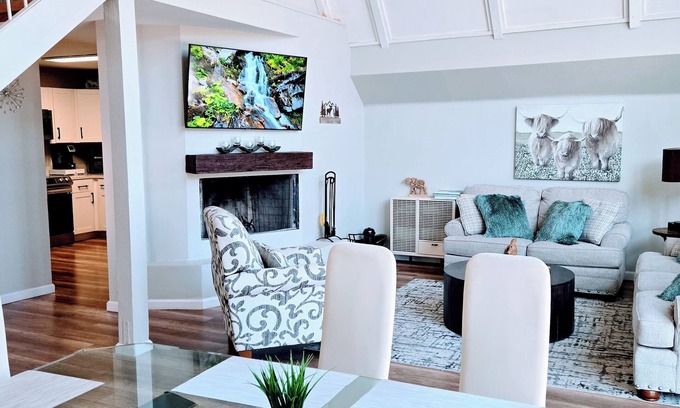 Banning Ski Chalet | Comfortable and enjoyable place to relax. Pet-Friendly!