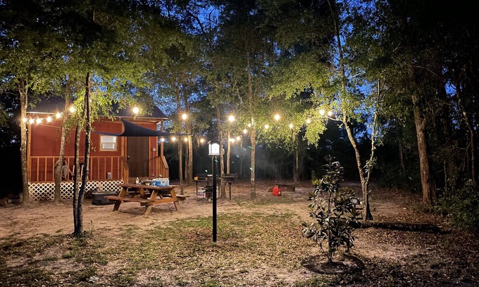 Fort White Cabin | Comfortable cozy cabin