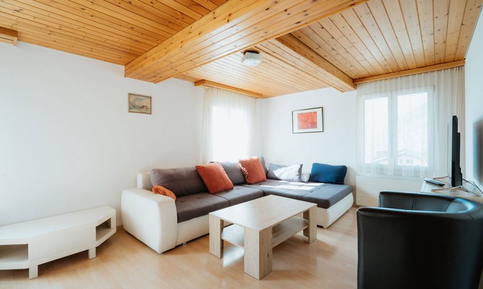 Amden Apartment | Comfortable Family Apartment with Stunning Mountain Views in Amden