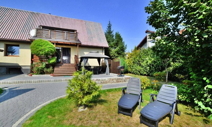 Kolobrzeg Villa | Comfortable holiday home with a garden, Kolobrzeg