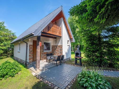 Darlowo House | Comfortable holiday homes with a summer pool