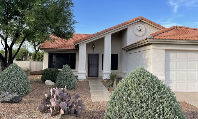 Saddlebrooke House | Comfortable Home in Middle of Saddlebrooke