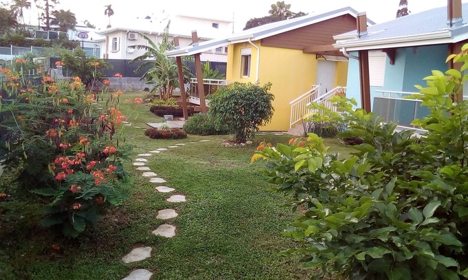 Sainte-Anne Cottage | Comfortable single-family house, with sea view.