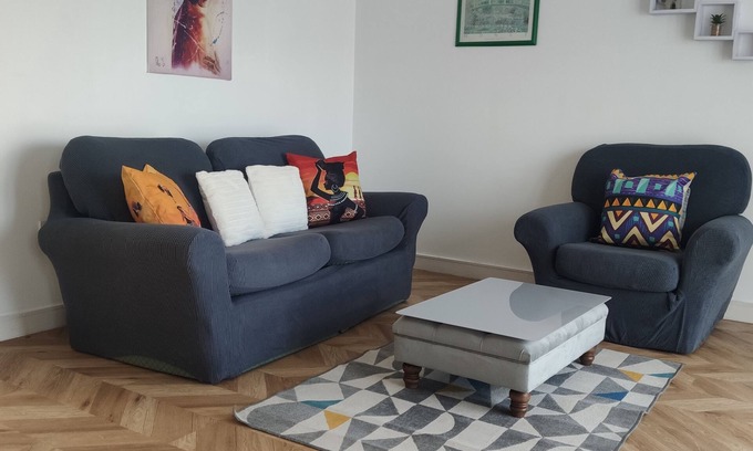 Colchester Apartment | Comfortable stunning 2-Bed Apartment in Colchester