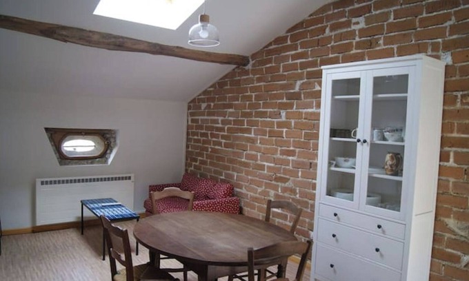 Puycalvel House | Comfortable two-room apartment in quiet village