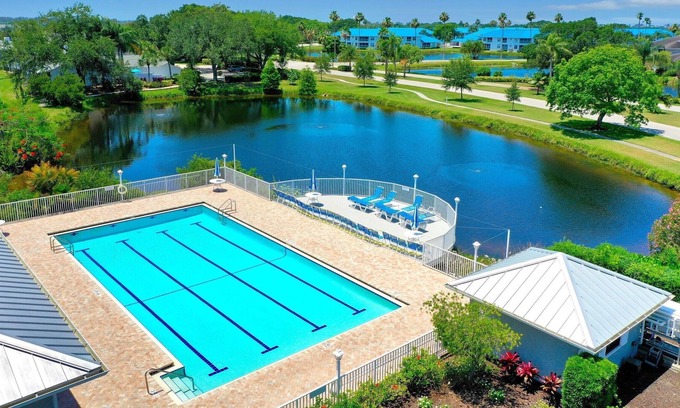 Whitney Beach Villa | Comforts of Home in Secure Community Over Bridge from AMI...