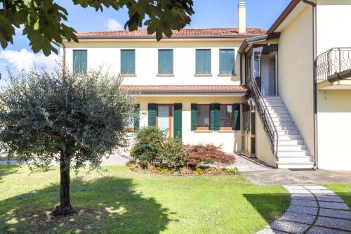 Favaro Veneto Apartment | Comfy Apt 2 bedrooms and free parking - Quite area