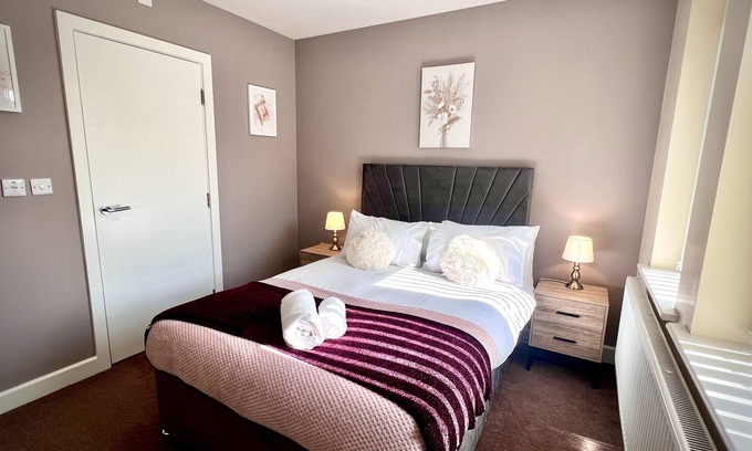 Leicester House | Comfy Casa
