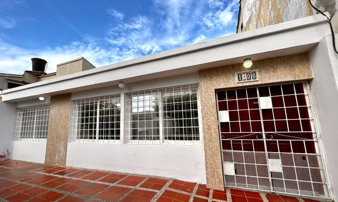 Urbanizacion Eliana House | Comoda Casa Cerca a el mar y a Pocos Minutos de el Centro Histórico