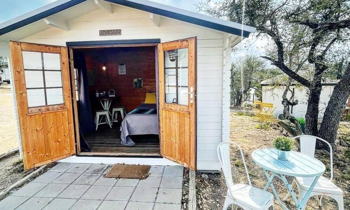 Dripping Springs Cabin | Compassion Cabin @ 13 Acres - Yoga/Hike/Meditate
