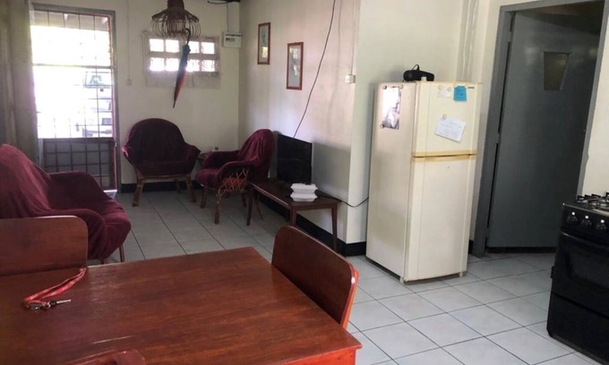 Paramaribo Apartment | Compleet Appartement met Ruim Overdekt Terras