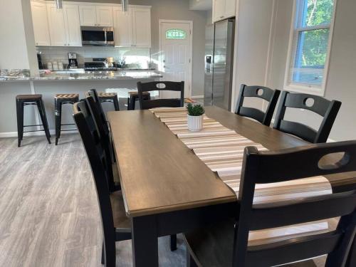 Downtown Baltimore House | completely remodeled 4 bedrooms 2.5 baths