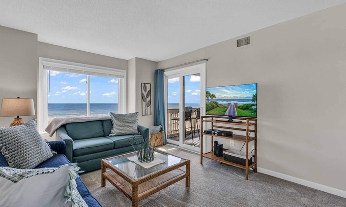 Surfside Beach Condo | Completely Renovated Oceanfront Unit in Quaint Surfside Beach! SC205b