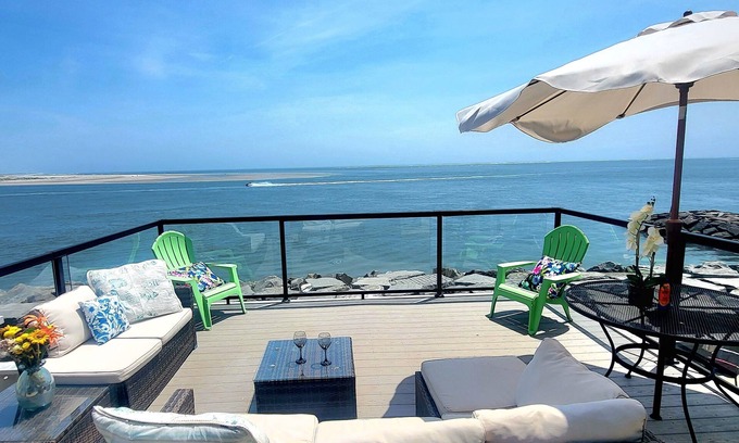 Anglesea House | Completely updated Oceanfront North Wildwood!