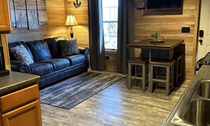 Grand Rivers Condo | Condo Unit ~ Kentucky ~ Barkley Lake ~ near Patti’s Settlement