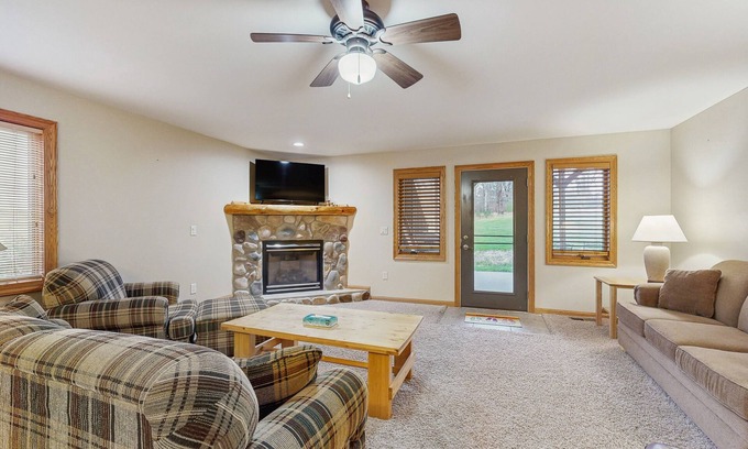 Arkdale Condo | Condo with access to Golf, Pool, Hot tub, Lake access, & Resort Amenities