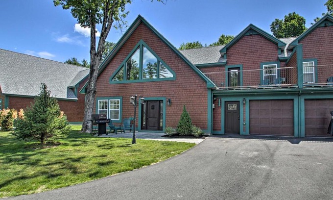Cranmore Birches Apartment | Condo with Grill Walk to North Conway and Cranmore!