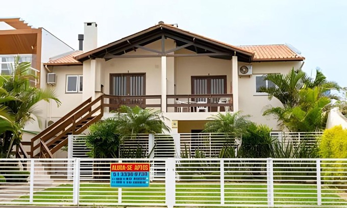 Centro House | Condomínio Isana