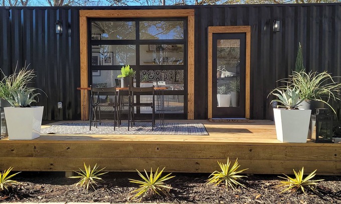 Elysian Fields House | Contain your life in a luxury Shipping Container