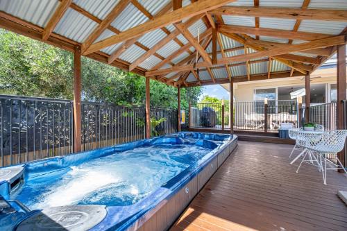 Mudjimba House | Contemporary Home in the Heart of Mudjimba
