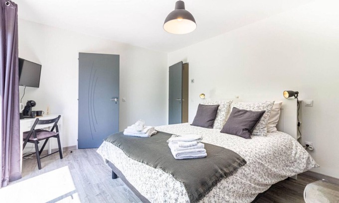 Saint-Martin House | Contemporary house in the countryside 45 minutes from the Pic du Midi de Bigorre