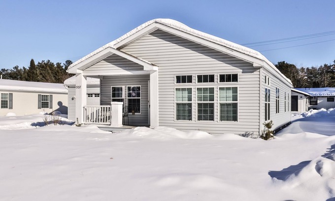 Eagle River House | Conveniently-located, dog-friendly home with a patio, central AC, & washer/dryer