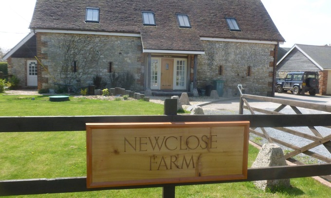 Yarmouth House | Converted Luxury Barn With Hot Tub