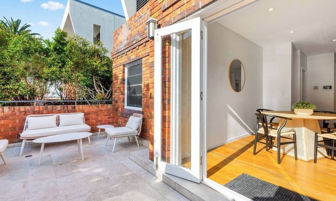 Coogee Apartment | Coogee Cabanita Charming Coastal Comfort