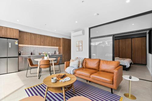 Coogee Apartment | Coogee Escape #2 - Modern 1BR Apartment, Pet Friendly by the Sea