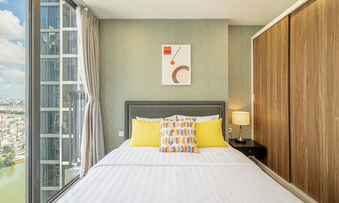 Tan Thuan Tay Apartment | Cool and New 3Brs Apartment - Amazing view - Free Pool&Gym - D7