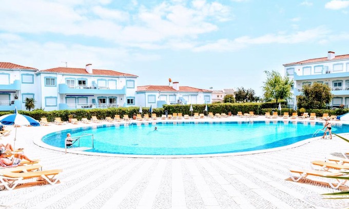 Portimao Apartment | Cool Country Club Apt Portimão