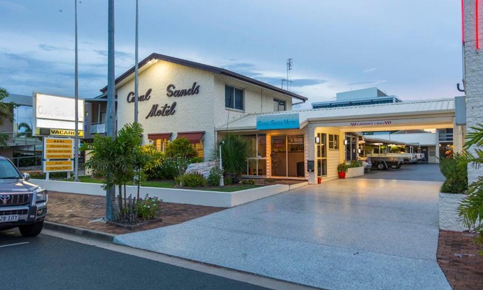 Mackay Hotel | Coral Sands Motel