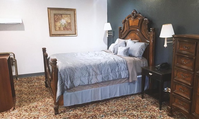 Hutchinson Hotel | Coratel Inn & Suites by Jasper Hutchinson