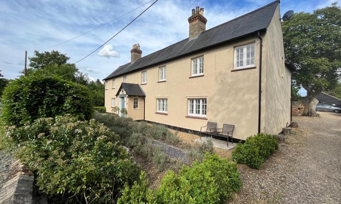 Landbeach House | Corner Cottage