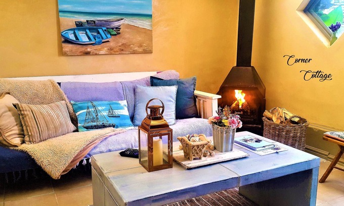 West Beach Cottage | Corner Cottage near the sea