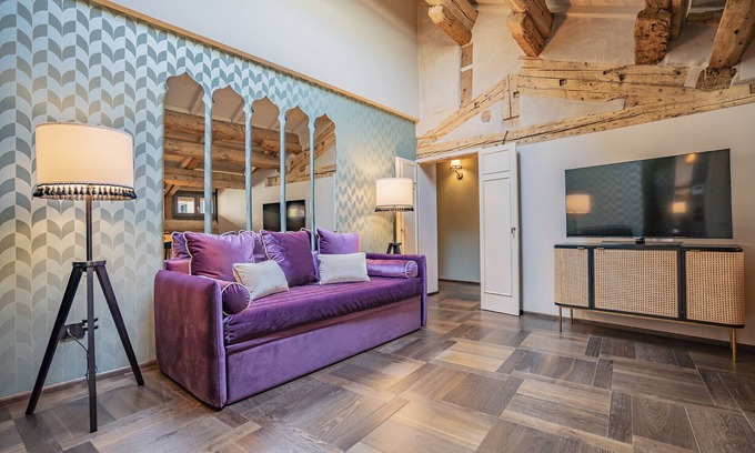 Castello Apartment | Corte Rubbi 10 Luxury Three-bedroom apartment