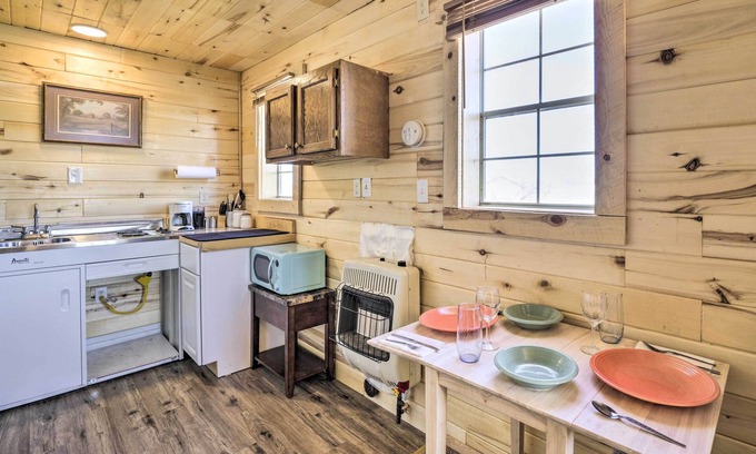 Cortez Apartment | Cortez Studio ~ 12 Mi to Mesa Verde National Park!