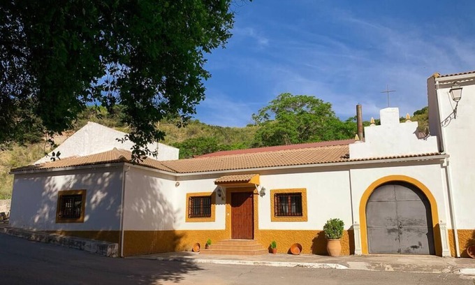 Huelma House | Cortijo Las Huertas Country House