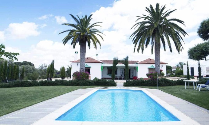 Pedrera House | Cortijo Pedrera Tourist Farm House