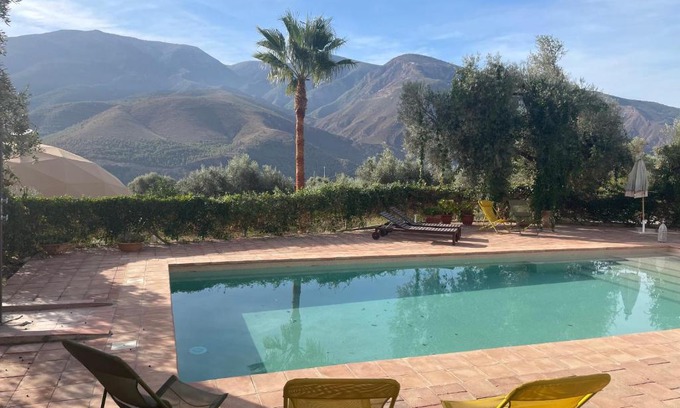 Orgiva Hotel | Cortijo Tayula-Centro de Recuperación y Descanso