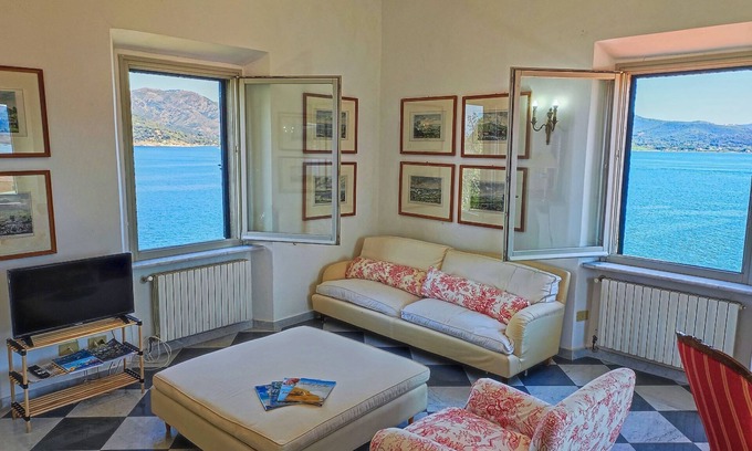 Portoferraio Old Town Apartment | Cosmopoli - Via della Campana