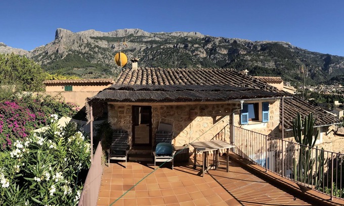 Soller House | COSTA9 House w garden & terrace overlooking the Soller orange orchard valley