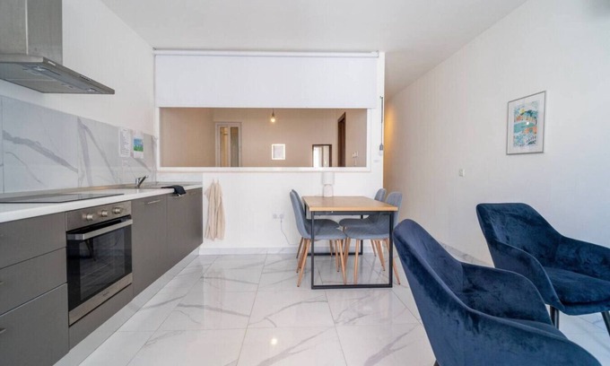 Xlendi Apartment | Cosy 2BR Apt w/private balcony in Xlendi