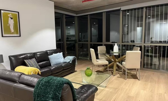 Phillip Apartment | Cosy 3 Bedroom apartment !