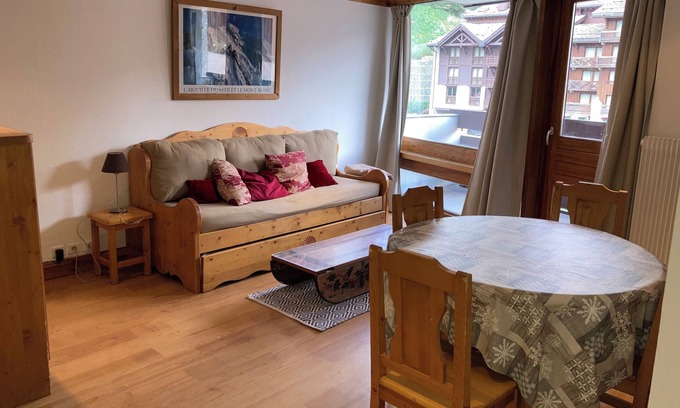 Val-d'Isere Apartment | Cosy 6-bed apartment in the center of the resort