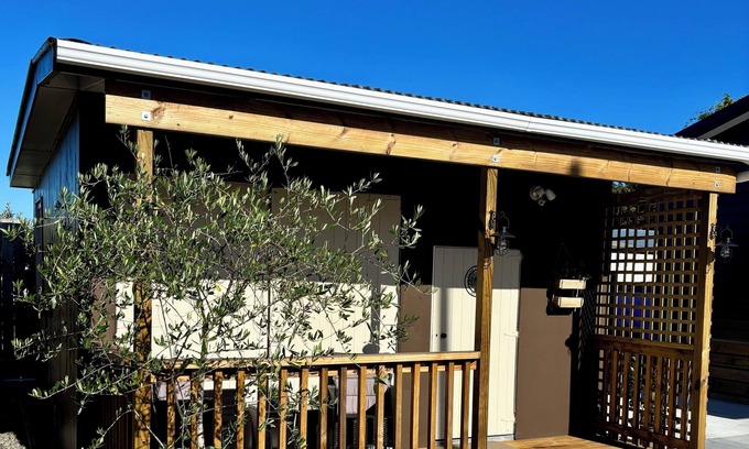 Whakatane Apartment | Cosy and comfortable studio for two, a breakaway worth exploring.